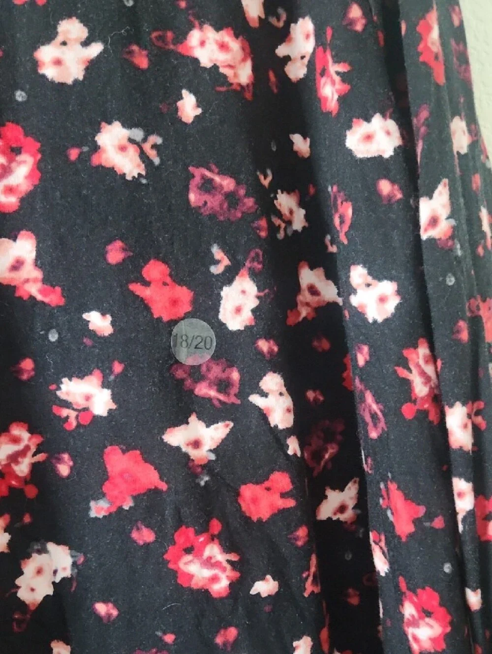 Lane Bryant Black Floral Strappy V-Neck Top - Picture 3 of 3